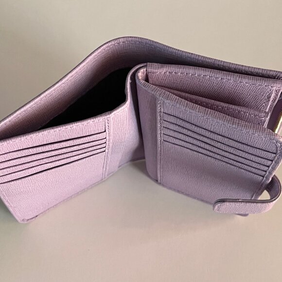 Furla Babylon M zip around leather wallet. Brand new with tags in box - Picture 3 of 5
